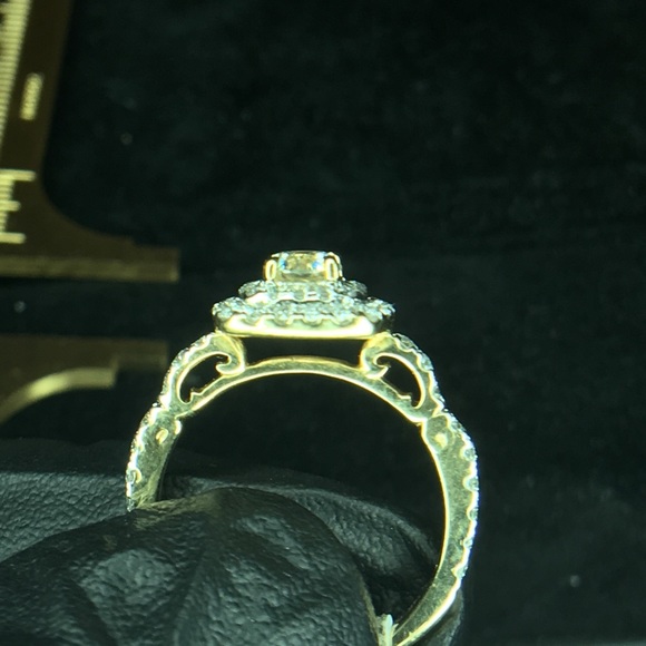 14ky double halo engagement ring - Picture 3 of 4